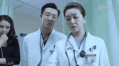 阴茎异常勃起到底该怎么办?《急诊科医生》被