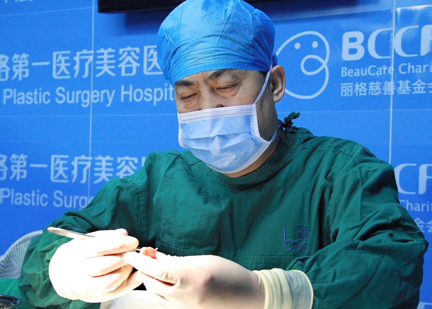 我是如何造耳朵的(七) 肋软骨的切取与耳支架的