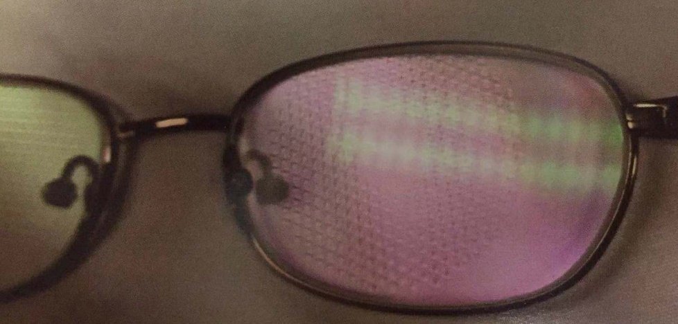 豪雅新乐学镜片是什么原理_豪雅新乐学镜片海报(2)