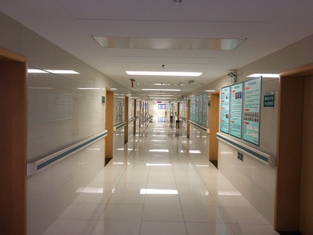 常州卫计委领导调研二院天宁分院风湿专科