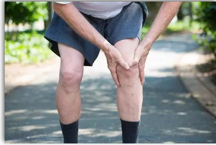 罗医生解密:触目心惊的痛风石