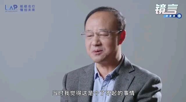 默认图片