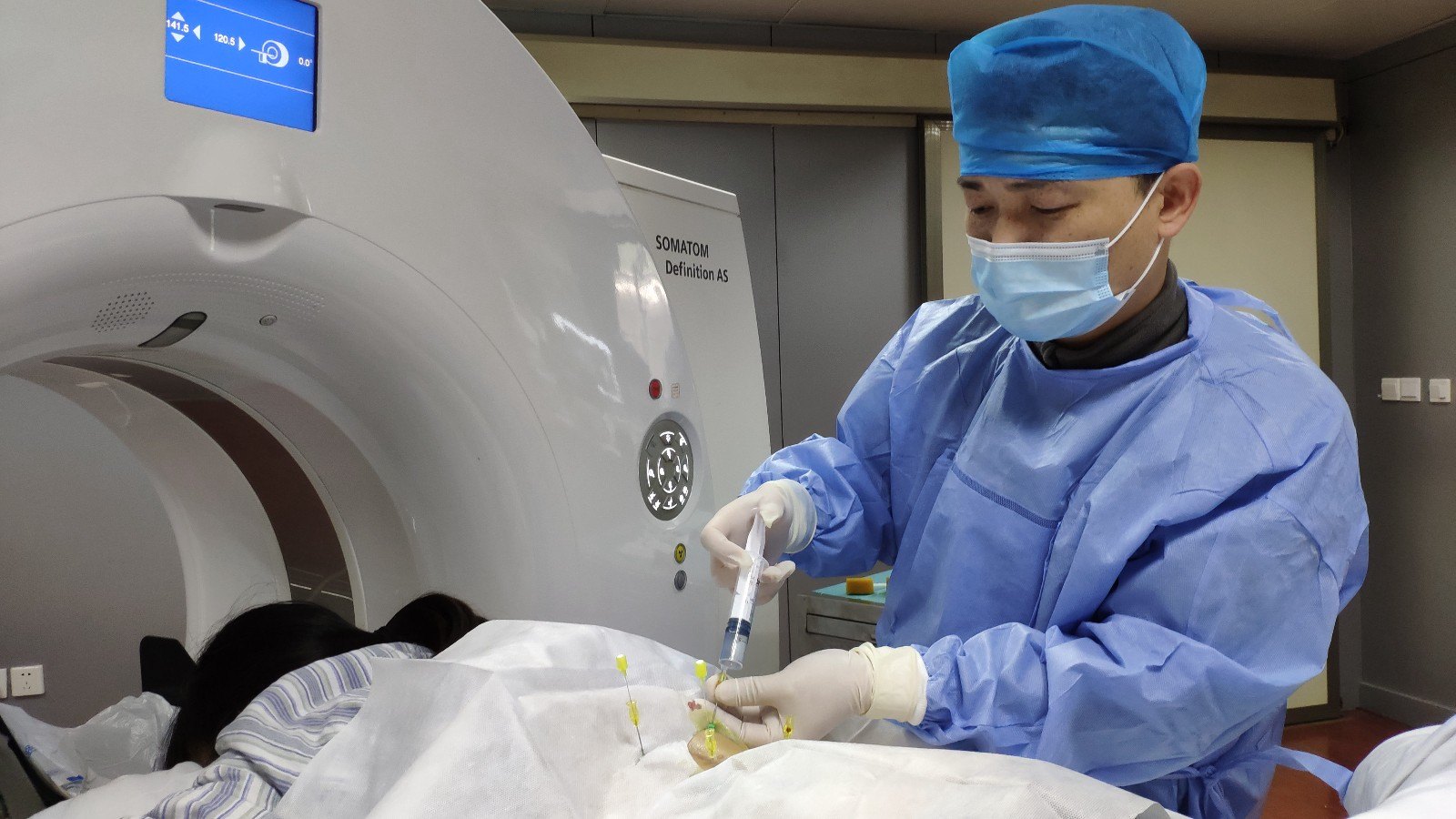 疼痛治疗医生要给我打针治疗疼痛这个是打封闭吗