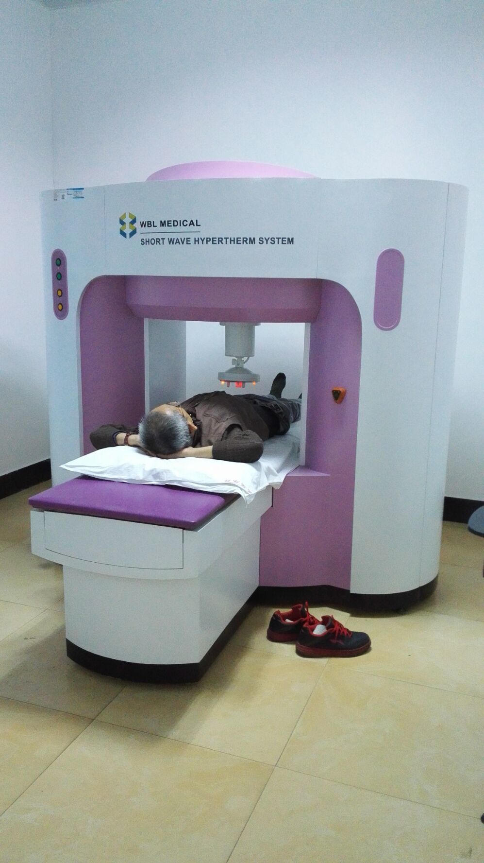 (2)通过物理治疗改变血管壁通透性,加速血流,使前列腺充血减轻;并提高