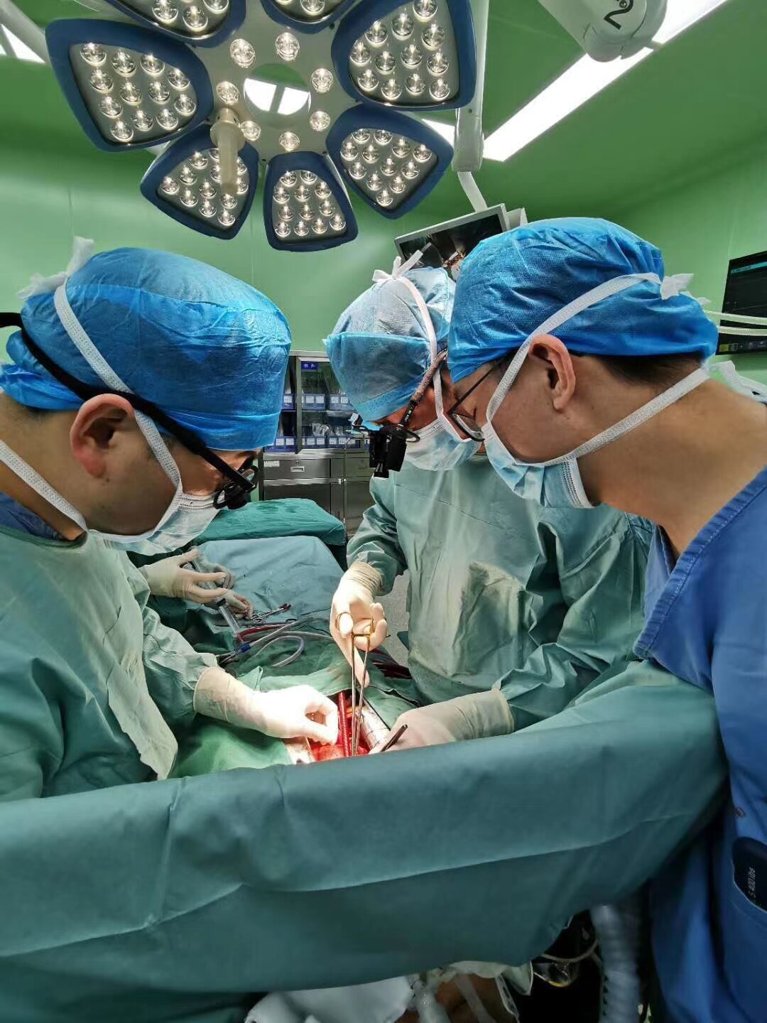南京市第一医院心脏外科完成第100例心脏移植手术 
