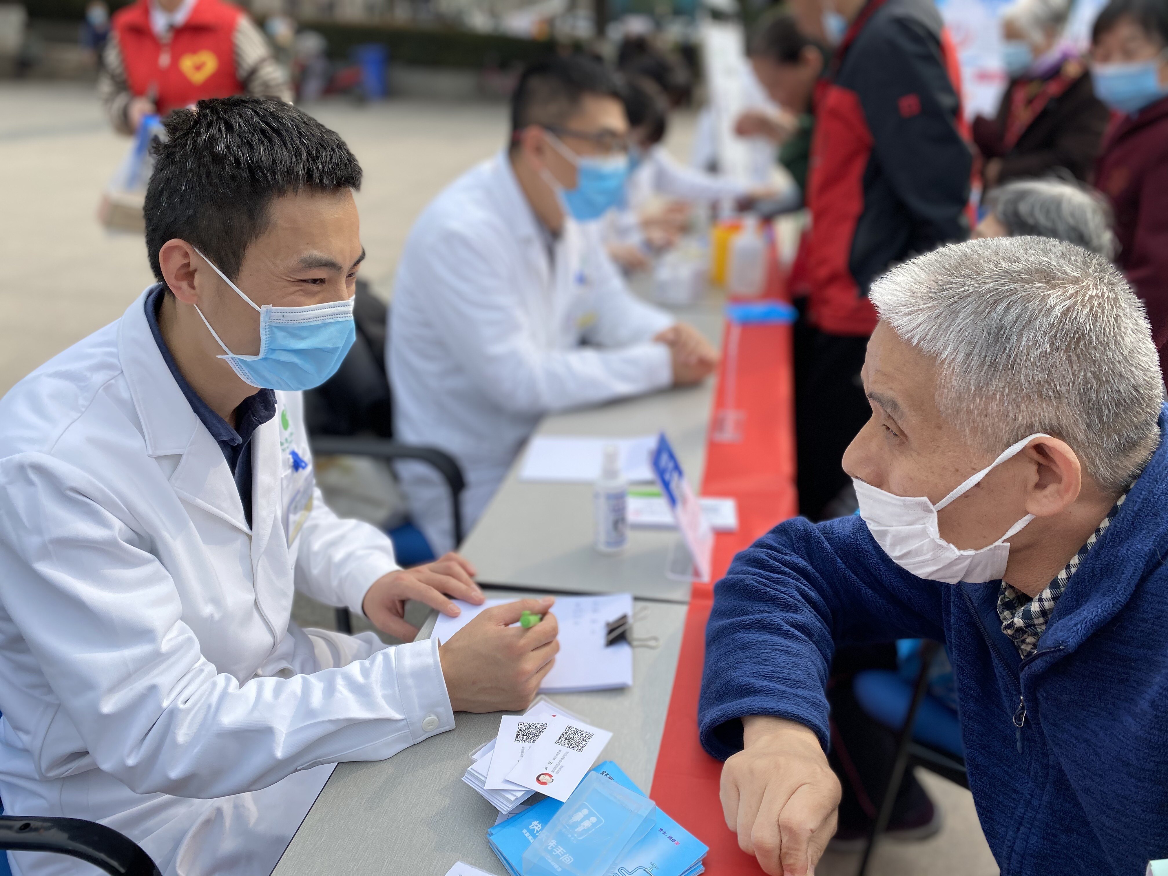 关于北京胸科医院代挂专家号服务代买药品贴心送达，不用再跑医院的信息