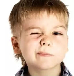 好大夫在线 王秀华 > 认识儿童抽动症一般首发于面部,逐渐向上肢,躯干