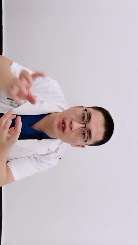 女宝宝出生后下体出血怎么办