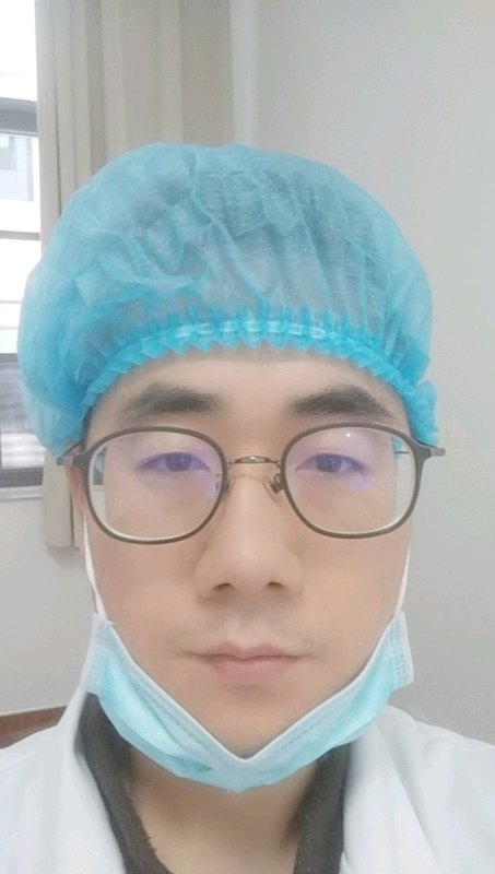 眼球有红血块是怎么回事